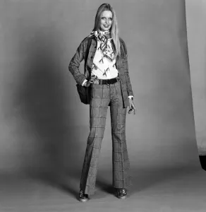 Lise-Lotte. Swedish model wearing flaired trouser suit. March 1975 75-01268-005 Lise-Lotte. Swedish model wearing flaired trouser suit. March 1975 75-01268-005