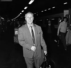 Liverpool manager Bill Shankly arrives at Euston Station Liverpool manager Bill Shankly arrives at Euston Station
