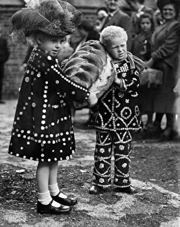 London's Pearly Kings and Queens, Princes and Princesses London's Pearly Kings and Queens, Princes and Princesses