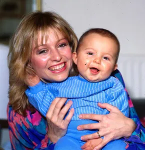 Louise Welsh and baby son Jonathan November 1988 A©mirrorpix Louise Welsh and baby son Jonathan November 1988 A©mirrorpix
