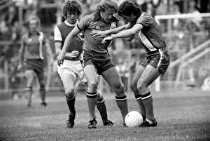 Images Dated 13th August 1977: Luton Town. vs. Arsenal. August 1977 77-04352-028
