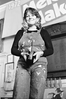 Maggie Bell holding her award at The Oval Pop Festival, Oval Cricket Ground Maggie Bell holding her award at The Oval Pop Festival, Oval Cricket Ground