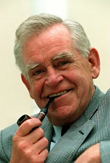 Magnus Magnusson TV Presenter Quiz Master smoking pipe at the launch of his new book Ive Magnus Magnusson TV Presenter Quiz Master smoking pipe at the launch of his new book Ive
