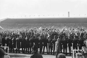 Manchester United 0 v. Manchester City 1. The derby between local rivals ends in a Manchester United 0 v. Manchester City 1. The derby between local rivals ends in a