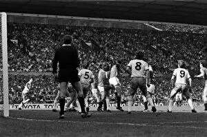 Images Dated 28th April 1984: Manchester United 0 v. West Ham 0. April 1984 MF15-08-002