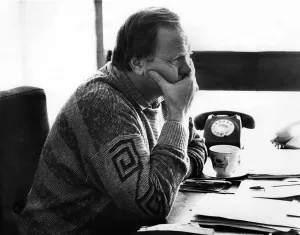 Manchester United manager Ron Atkinson in his office. September 1986 P017070 Manchester United manager Ron Atkinson in his office. September 1986 P017070
