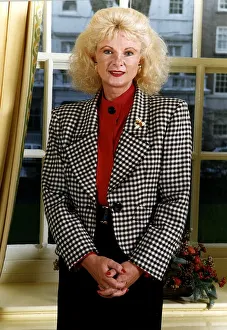 Mirror/0700to0799 00745/mandy rice davies girl profumo affair home Mirror/0700to0799 00745/mandy rice davies girl profumo affair home