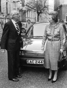 MARGARET THATCHER AND DENIS THATCHER WITH THEIR MAESTRO - 1ST MARCH 1983 MARGARET THATCHER AND DENIS THATCHER WITH THEIR MAESTRO - 1ST MARCH 1983