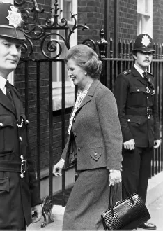 MARGARET THATCHER ENTERS 10 DOWNING STREET - 14TH APRIL 1980 14/04/1980 MARGARET THATCHER ENTERS 10 DOWNING STREET - 14TH APRIL 1980 14/04/1980