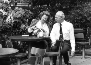 MARGARET THATCHER AND HUSBAND DENNIS (SMOKING) TAKE COFFEE IN THE PARK - 31ST MAY 1987 MARGARET THATCHER AND HUSBAND DENNIS (SMOKING) TAKE COFFEE IN THE PARK - 31ST MAY 1987