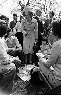 Margaret Thatcher in Pankhurst Gardens outside the Houses of Parliament standing under Margaret Thatcher in Pankhurst Gardens outside the Houses of Parliament standing under