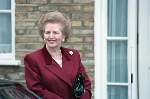 Margaret Thatcher pictured at her new home in Dulwich. 28th November 1990 Margaret Thatcher pictured at her new home in Dulwich. 28th November 1990