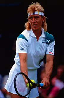 Martina Navratilova getting ready to serve July 1989 Martina Navratilova getting ready to serve July 1989