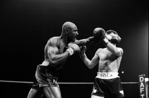 Marvin Haggler v Alan Minter. Wembley Arena, Wembley, London. 27th September 1980 Marvin Haggler v Alan Minter. Wembley Arena, Wembley, London. 27th September 1980
