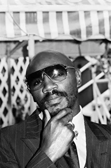 Marvin Hagler in London to challenge WBC, WBA champion Alan Minter Marvin Hagler in London to challenge WBC, WBA champion Alan Minter
