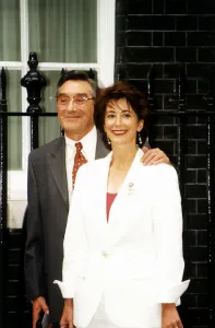 Maureen Lipman Actress with husband writer Jack Rosenthal standing outside number 10 Maureen Lipman Actress with husband writer Jack Rosenthal standing outside number 10