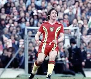 00236 Collection: May 1976 Wales v Yugoslavia Football European Nation Cup Quater Final 2nd Leg