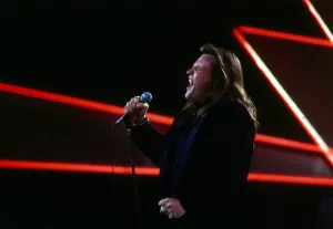 Meat Loaf singing on stage in Glasgow August 1987 Meat Loaf singing on stage in Glasgow August 1987