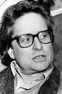 Michael Douglas Actor - February 1988 Dbase Msi Michael Douglas Actor - February 1988 Dbase Msi