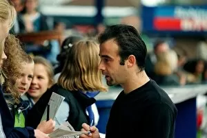Images Dated 28th September 1998: Michael Le Vell Actor September 98 Coronation street actor talking to young fan