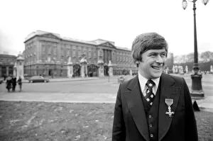 Mike Yarwood outside Buckingham Palace after receiving the O.B.E. December 1976 Mike Yarwood outside Buckingham Palace after receiving the O.B.E. December 1976