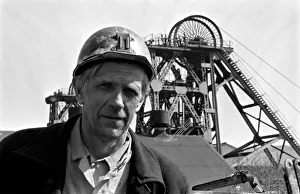 Miner at the pithead at the Darlington Colliery. PM 81-03527-003 Miner at the pithead at the Darlington Colliery. PM 81-03527-003