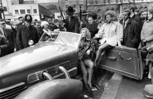 Fashion In The 60s Prints: Shops - Misc. At the opening of the second Take Six