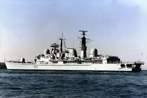 Prints of HMS Gloucester a type 42 destroyer prepares for Gulf during crisis with Iraq Mirror Prints: HMS Gloucester Type 42 Destroyer Print (00133)