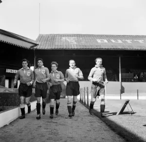 Prints of Blackpool Football Club. Brown, Perry, Taylor, Mortensen, And Matthews. August 1952 C4063 Mirror Prints: Blackpool Football Club Print - August 1952