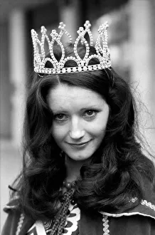 Miss Beautiful Eyes 1975. 24 year old, hazel coloured eyes Miss Beautiful Eyes 1975. 24 year old, hazel coloured eyes