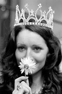 Images Dated 31st March 1975: Miss beautiful eyes 1975. 24 year old, hazel coloured eyes