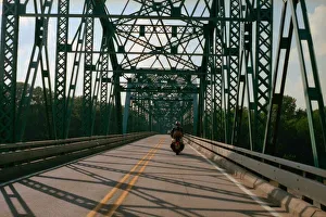 Mirror/0200to0299 00200/motorcycle tour america usa crossing iron bridge Mirror/0200to0299 00200/motorcycle tour america usa crossing iron bridge