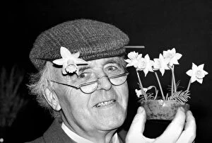 Images Dated 28th January 1975: Mr. Allan Warner. Man with flowers. January 1975 75-00531-002