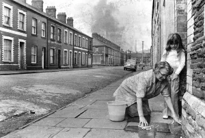 Mrs Alice Huntley who has lived at 51 Wimborne Sreet, Splott, Cardiff Mrs Alice Huntley who has lived at 51 Wimborne Sreet, Splott, Cardiff