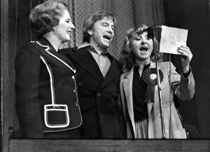 Images Dated 29th April 1979: Mrs. Margaret Thatcher with Vince Hill and Lulu seen here sing at a Conservative General