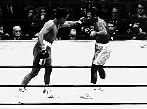 Muhammad Ali and Joe Frazier battle it out for the World Heavyweight Championship title Muhammad Ali and Joe Frazier battle it out for the World Heavyweight Championship title