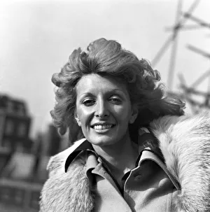 New Faces TV Discovery: Comedy Girl: Marti Caine. October 1975 S75-5741 New Faces TV Discovery: Comedy Girl: Marti Caine. October 1975 S75-5741
