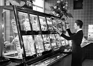 British Railways Collection: New refrigerated self service snack bar at St Pancreas Station, London, 15th October 1959
