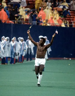 New York Cosmos star Pele hacknowledges the crowd after playing his final match in an New York Cosmos star Pele hacknowledges the crowd after playing his final match in an