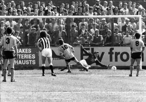 Newcastle United Action - Newcastle United v Cambridge 29 April 1984 - Kevin Smith beats Newcastle United Action - Newcastle United v Cambridge 29 April 1984 - Kevin Smith beats
