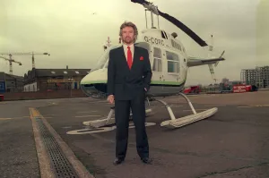 Noel Edmonds TV Presenter January 1990 A©mirrorpix Noel Edmonds TV Presenter January 1990 A©mirrorpix