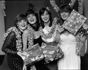 The Nolan Sisters left to right : Bernie Nolan, Maureen Nolan The Nolan Sisters left to right : Bernie Nolan, Maureen Nolan