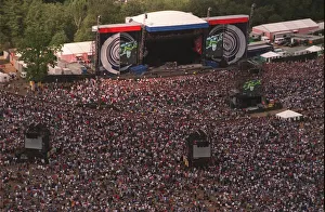 Oasis Pop Group perform at Knebworth to a crowd of 250,000 people over two days it' Oasis Pop Group perform at Knebworth to a crowd of 250,000 people over two days it'