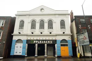 The opening of Applejacks nightclub, Reading. 2nd January 1998 The opening of Applejacks nightclub, Reading. 2nd January 1998