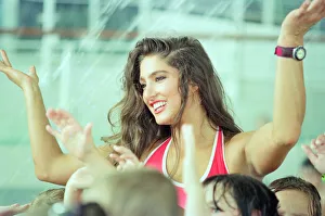 Mirror/1300to1399 01395/opening wet n wild indoor water park situated Mirror/1300to1399 01395/opening wet n wild indoor water park situated