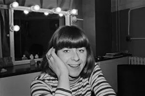 Images Dated 6th April 1977: Pam Ayres in her dressing room at the Bristol Hippodrome. 6th April 1977