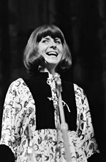 Images Dated 6th April 1977: Pam Ayres performs at Bristol Hippodrome. 6th April 1977