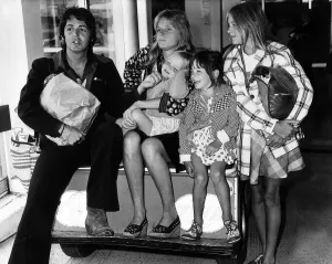 Paul McCartney singer with The Beatles August 1974 with Linda McCartney Paul McCartney singer with The Beatles August 1974 with Linda McCartney