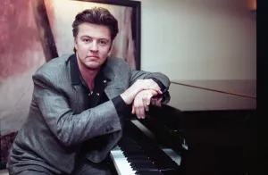 Paul Young at the Hyatt Hotel in Birmingham 1st November 1993 Paul Young at the Hyatt Hotel in Birmingham 1st November 1993