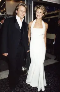 Paula Hamilton Model With Mystery Man Dbase Paula Hamilton Model With Mystery Man Dbase